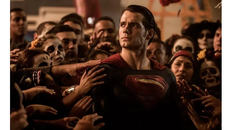 Henry Cavill como Superman