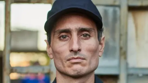 Diego Gallardo como el guardiacárcel Osmar Gutiérrez