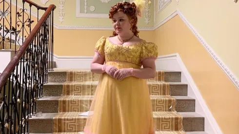 Nicola Coughlan caracterizada como Penélope