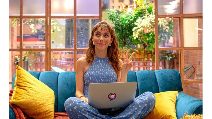 Natalia Téllez como Lucy