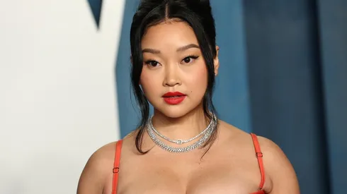 Lana Condor en la fiesta post Oscar 2022.
