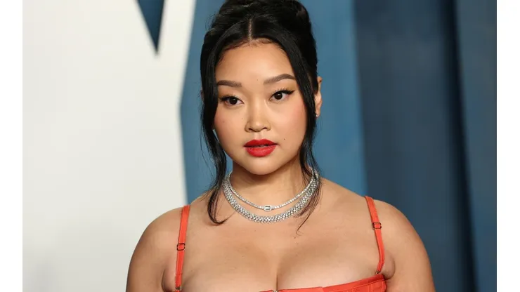 Lana Condor en la fiesta post Oscar 2022.