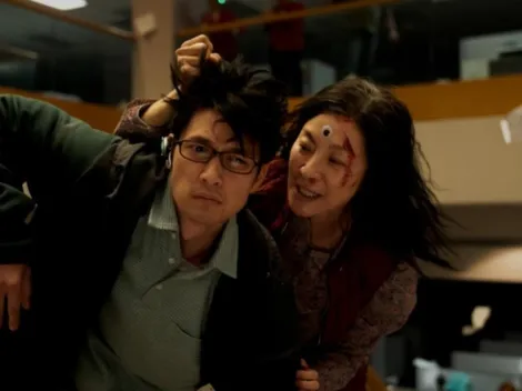 Cómo es la película "Everything Everywhere All at Once"