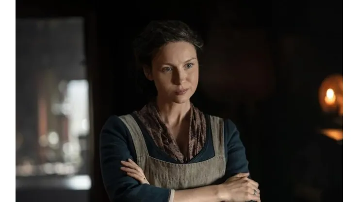 Caitriona Balfe caracterizada como Claire Fraser