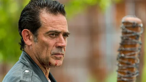 Jeffrey Dean Morgan como Negan.