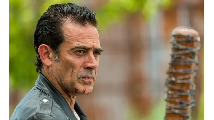 Jeffrey Dean Morgan como Negan.