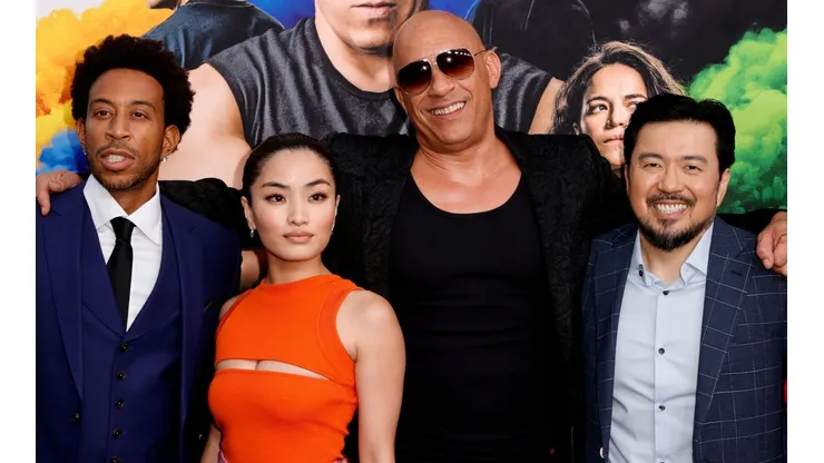 Justin Lin, a la derecha, en la premiere de F9.