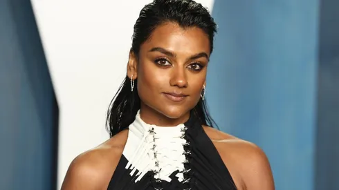 Simone Ashley, la actriz de Bridgerton que se luce en alfombras rojas.