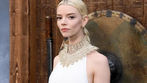 Quiénes son los amigos famosos de Anya Taylor-Joy.