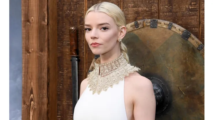 Quiénes son los amigos famosos de Anya Taylor-Joy.