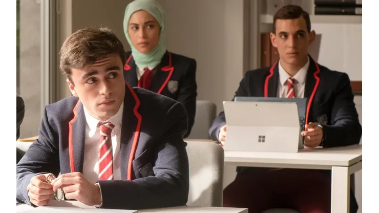 Élite, la serie de Netflix que por excelencia castea adultos para roles adolescentes.