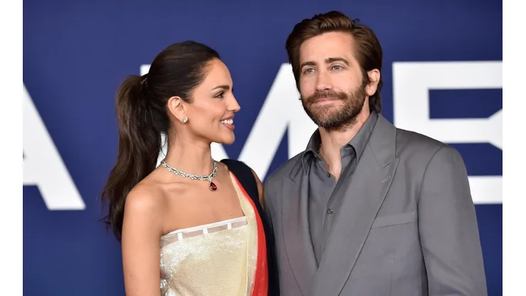 Jake Gyllenhaal y Eiza González