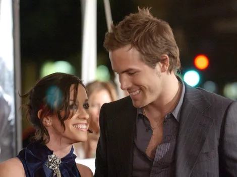 Así fue la relación de Ryan Reynolds y Alanis Morissette