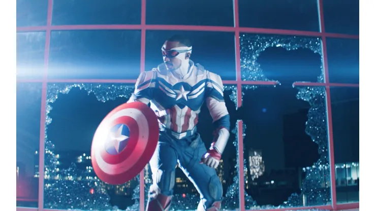 Así es el nuevo traje del Capitán América.