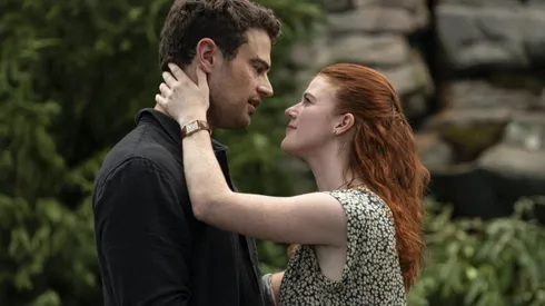 La próxima serie de HBO Max con una actriz de Game of Thrones sobre viajes en el tiempo de solo 6 episodios.