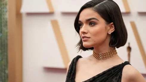 Rachel Zegler caminó por la red carpet de los Premios Oscar.