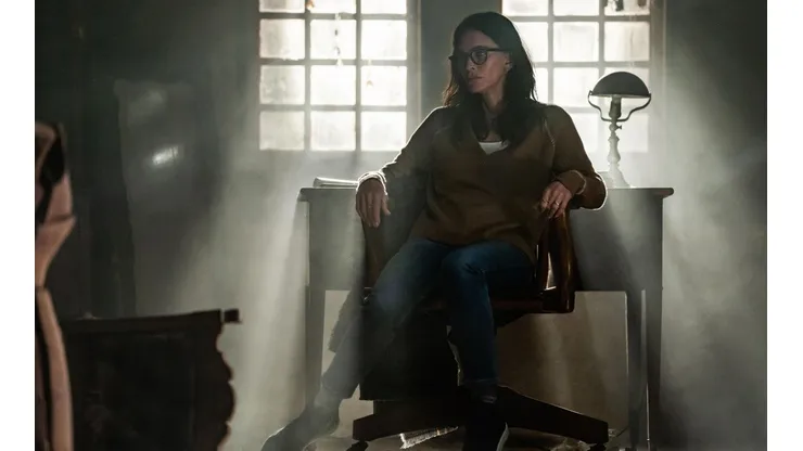 Shinning es una comedia con tintes de terror protagonizada por Courtney Cox