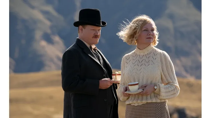Plemons actuó en la película junto a su pareja, Kirsten Dunst.