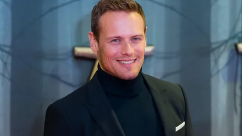 ¿Mejor que Robert Pattinson? Sam Heughan de Outlander volvió a ser Batman y sorprendió a los fans.