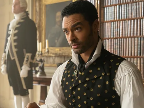 Lejos de Bridgerton, Regé-Jean Page vuelve a Netflix en marzo