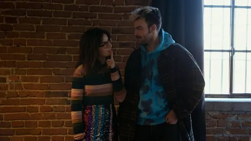 Alice Bassi (Claudia Gusmano) y Tío (Lorenzo Adorni).