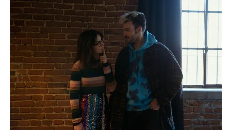 Alice Bassi (Claudia Gusmano) y Tío (Lorenzo Adorni).