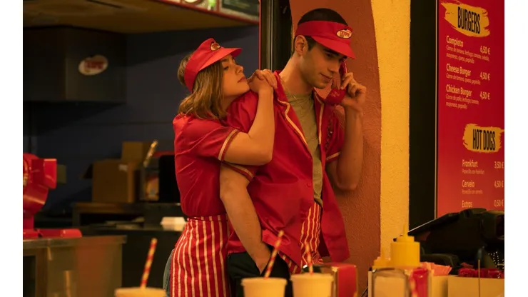 Clara Galle (Raquel) y Julio Peña (Ares)