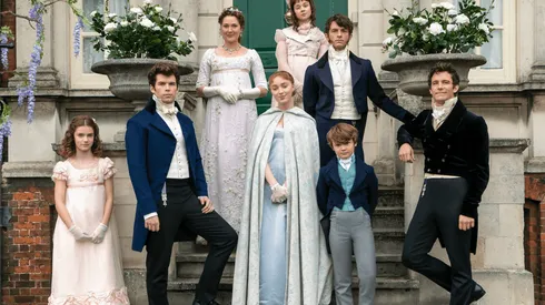 Bridgerton, una de las series de época más aclamadas.