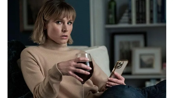 Kristen Bell protagoniza La mujer de la casa de enfrente de la chica en la ventana.