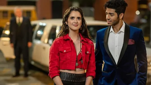 Laura Marano y Mena Massoud