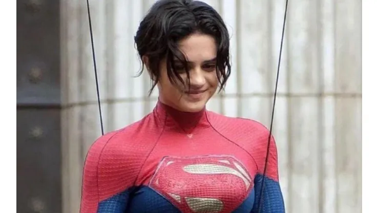 Sasha Calle como Supergirl
