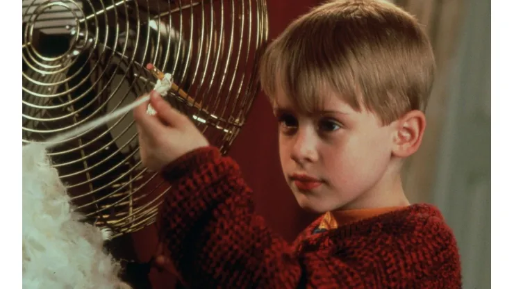 La primera película de Mi Pobre Angelito se lanzó en 1990.