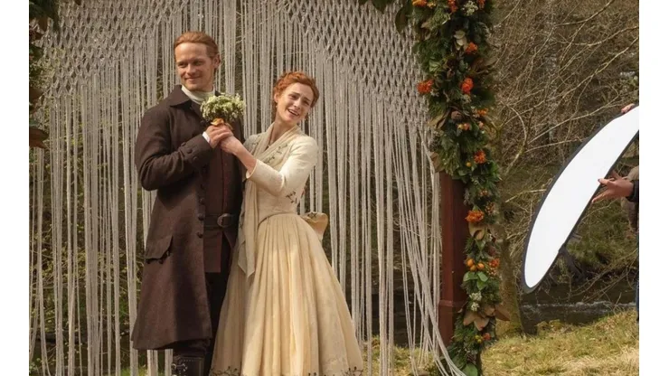 Sam Heughan y Sophie Skelton