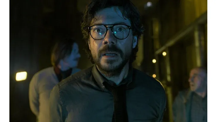 Álvaro Morte interpreta a El Profesor en La Casa de Papel.