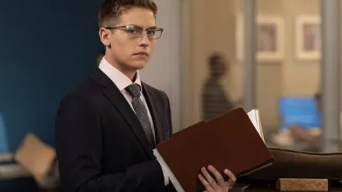 Dylan Sprouse en After: en mil pedazos