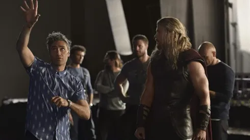 Taika Waititi y Chris Hemsworth