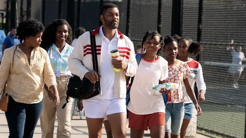 Will Smith interpreta a Richard Williams, padre de Venus y Serena