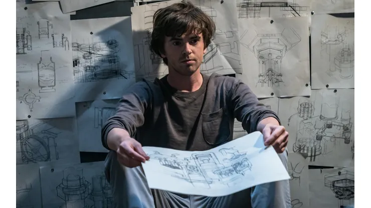 La nueva película de Freddie Highmore es casi idéntica a La Casa de Papel.