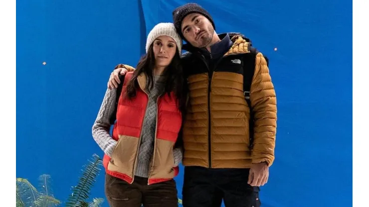 Darren Barnet y Nina Dobrev