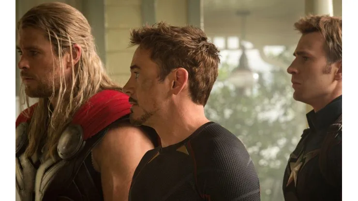 Chris Hemsworth, Chris Evans y Robert Downey Jr. interpretan a los Avengers