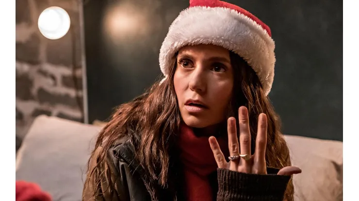 Nina Dobrev en Love Hard