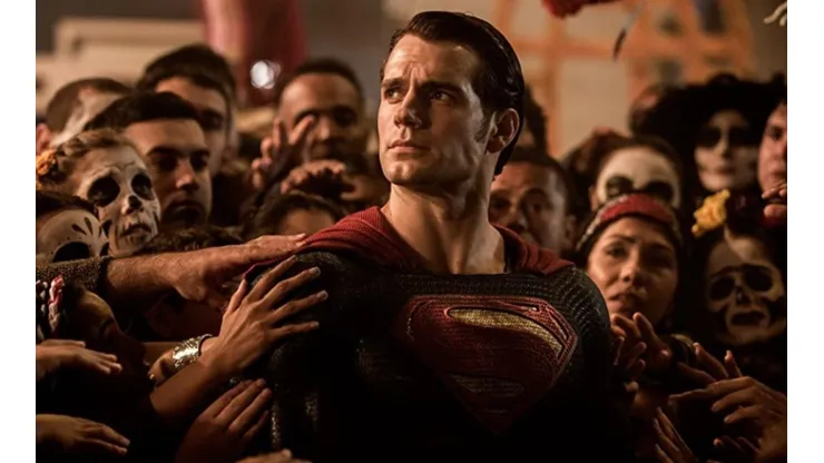 Henry Cavill como Superman