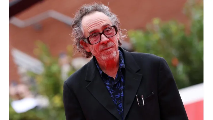 Tim Burton tiene 63 años.