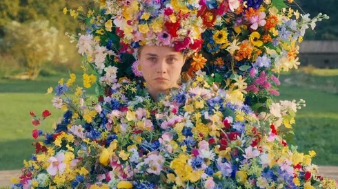 Florence Pugh protagoniza Midsommar.