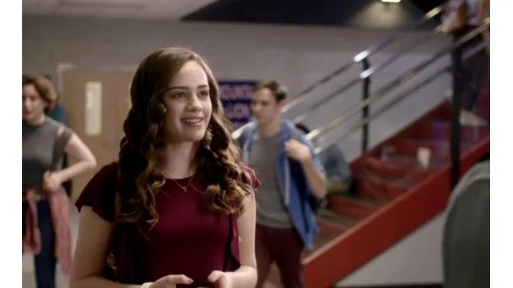 Mary Mouser