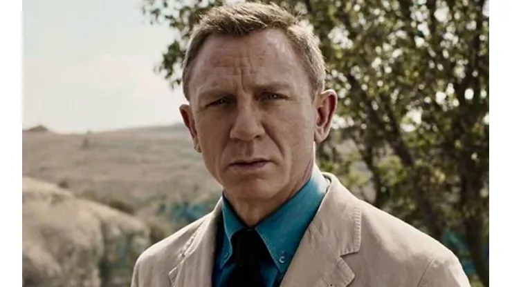 Daniel Craig como Bond