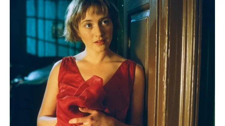 Kate Winslet como Iris Murdoch en Iris. (Foto: IMDB)