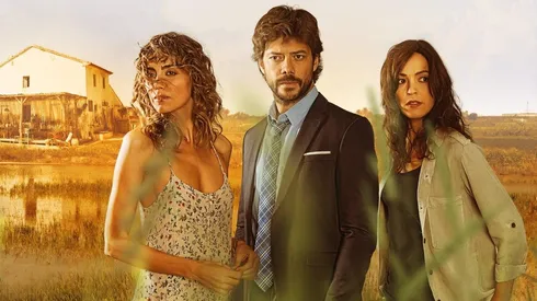 El Embarcadero, protagonizada por Álvaro Morte, Irene Arcos y Verónica Sánchez