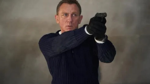 Daniel Craig como Bond.