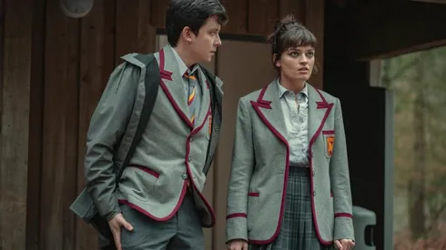 Asa Butterfield y Emma Mackey
